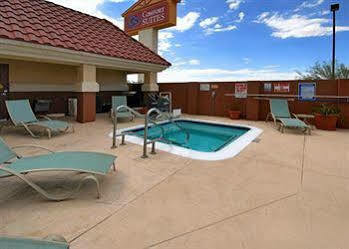 Hotel Comfort Near I-15 Barstow
